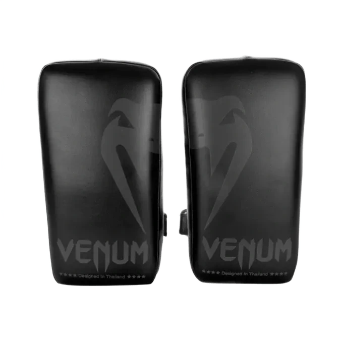 VENUM GIANT KICK PADS (PAIR)
