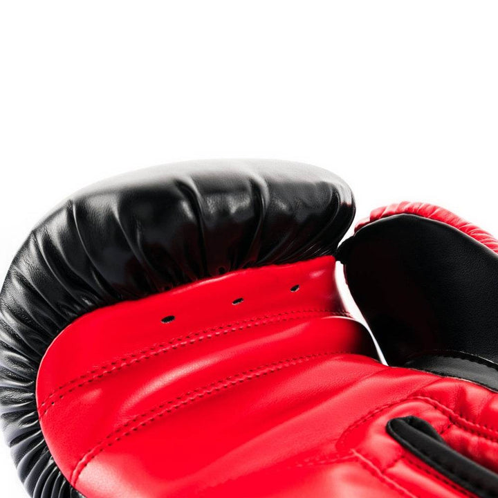 The UFC Compact Bag Glove features injection-molded foam for palm protection in a streamlined design and ventilated hold for better breathability.